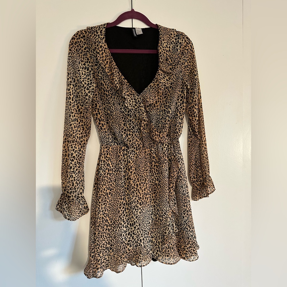 Divided H&M Leopard long-sleeve dress